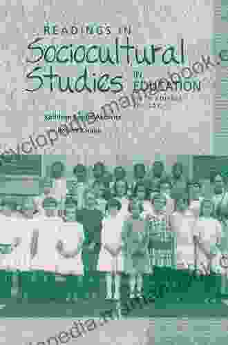 Sociocultural Studies in Education: Critical Thinking for Democracy